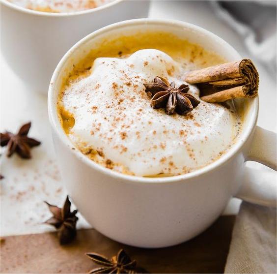 Ivory White Porcelain Mugs for Enjoying Pumpkin Cream Chai Lattes, Warm Spiced Teas, and Rich Coffees