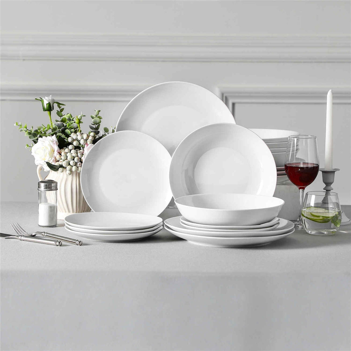 18-Piece Porcelain Set, Perfect For Versatile Party Themes, From Floral Spring Gatherings To Romantic Dinners And Festive Celebrations.