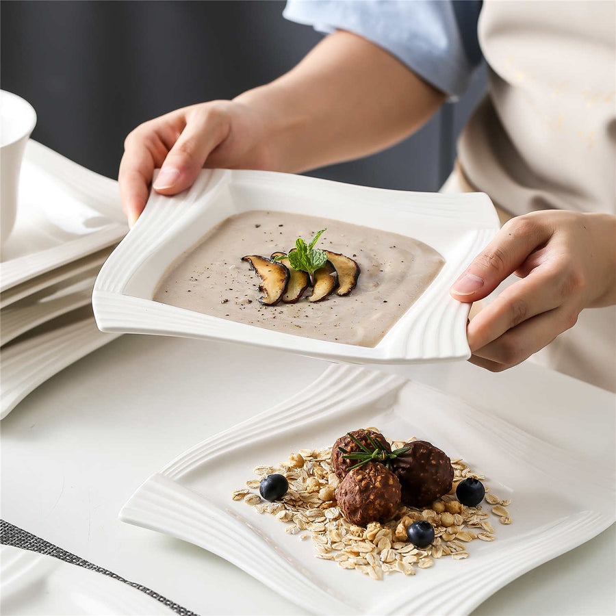 The Soup Plate Debate: Wide vs. Deep Bowls - Which One is Better?