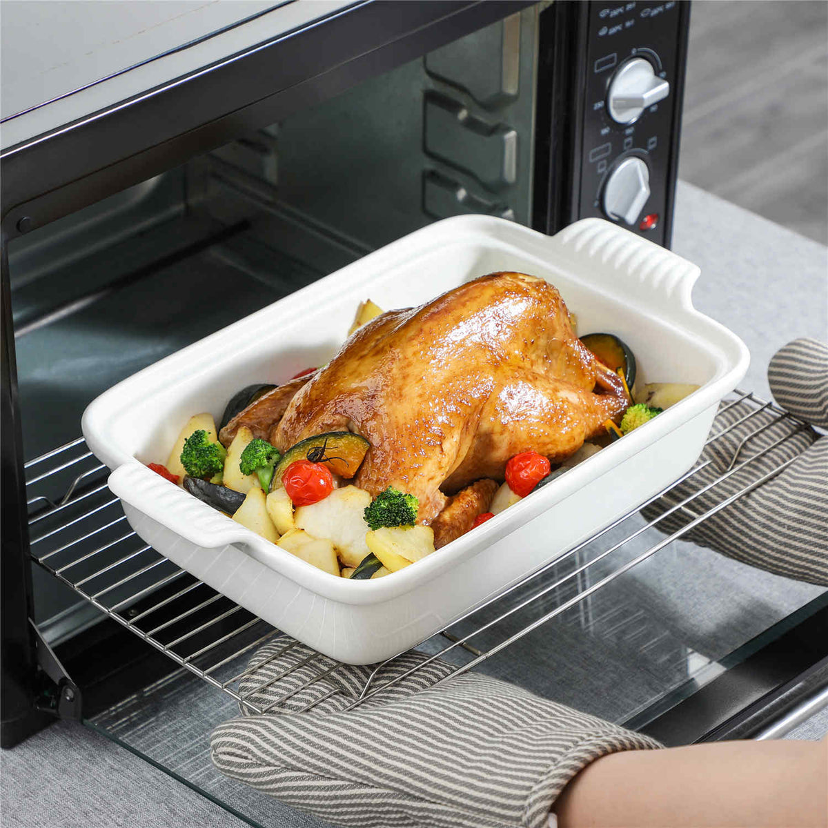 Overview of the safest non-toxic bakeware materials like ceramic, glass, and stainless steel for healthier baking and cooking
