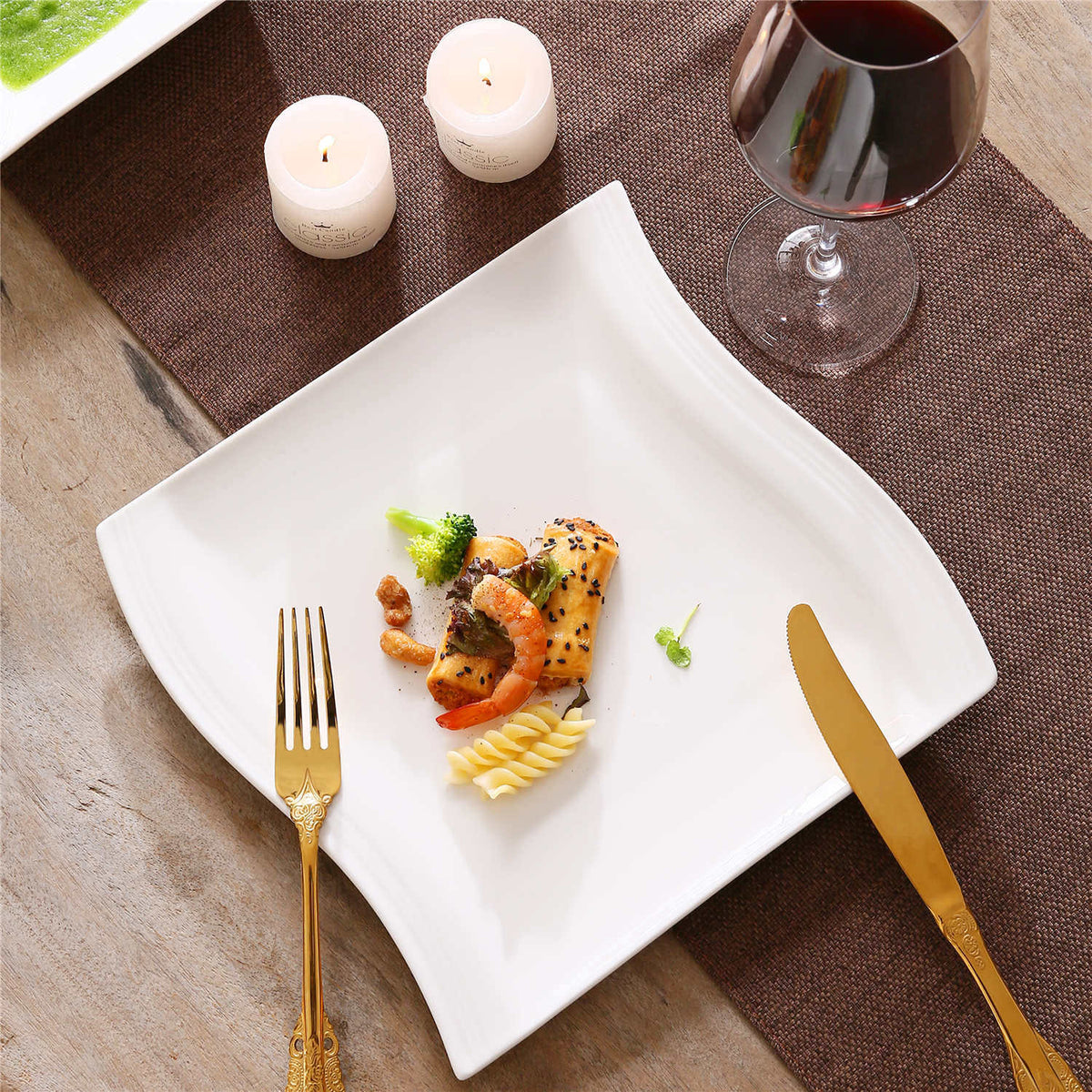 A Brief History of Porcelain Dinnerware: From China to the World