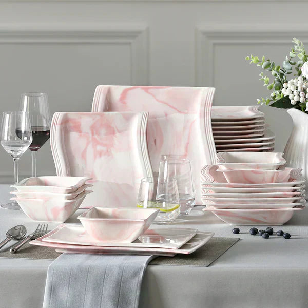 Guide to finding the best deals on dinnerware sets without sacrificing quality, including tips on timing, materials, and value.