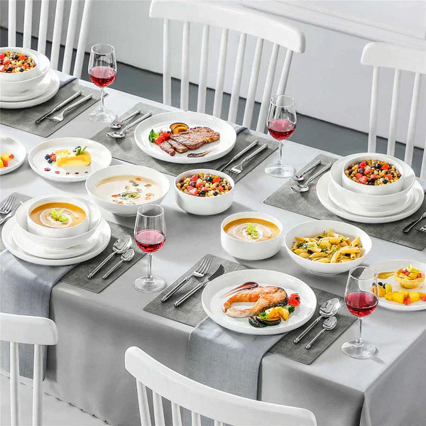 A guide to 2025's table color trends, like Cinnamon Slate, and how to pair them with materials like ceramic and porcelain.