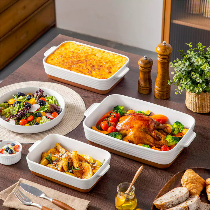 Guide to storing food in a ceramic baking dish without a lid, covering covering methods, refrigeration tips, and food storage best practices.