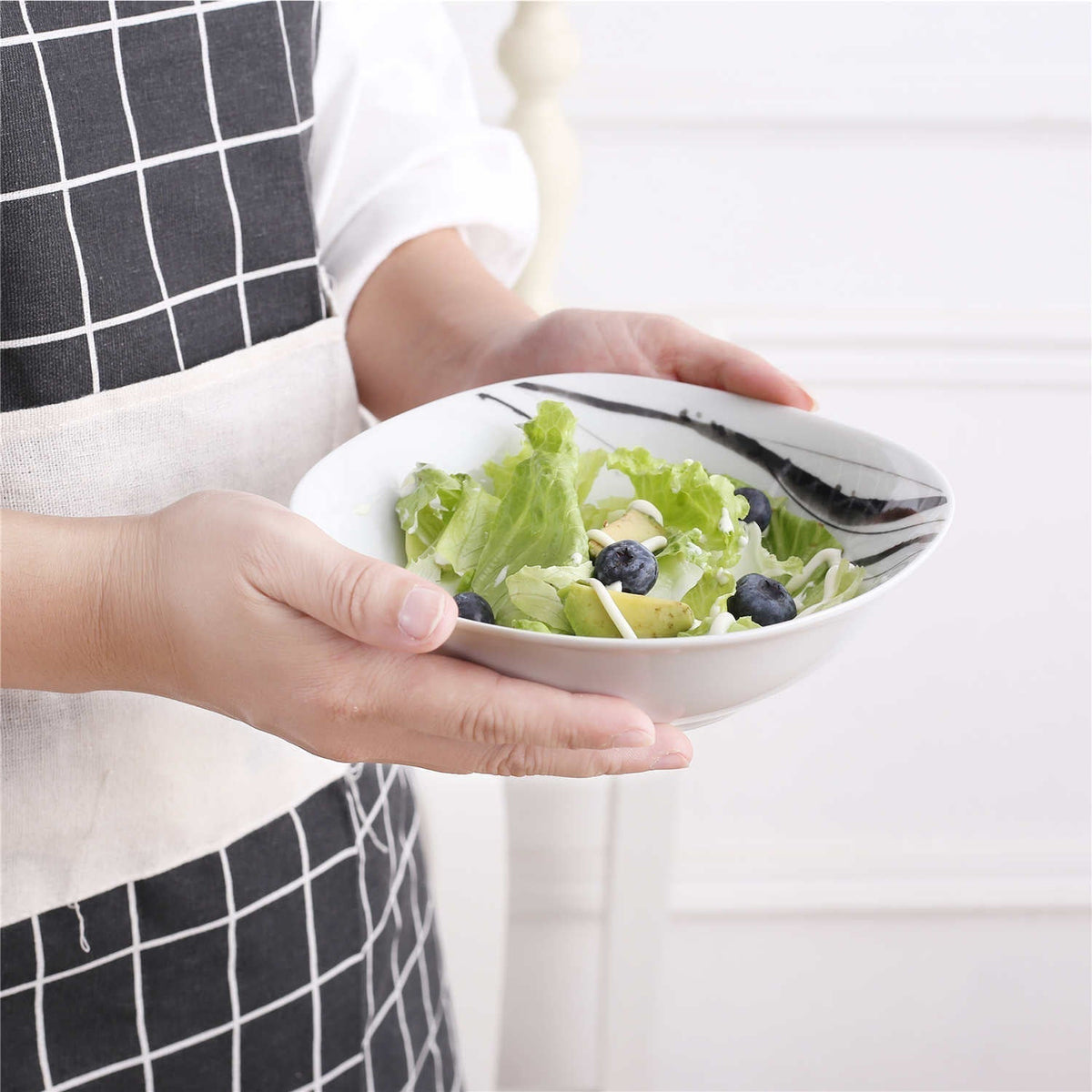 Porcelain is dinnerware safe