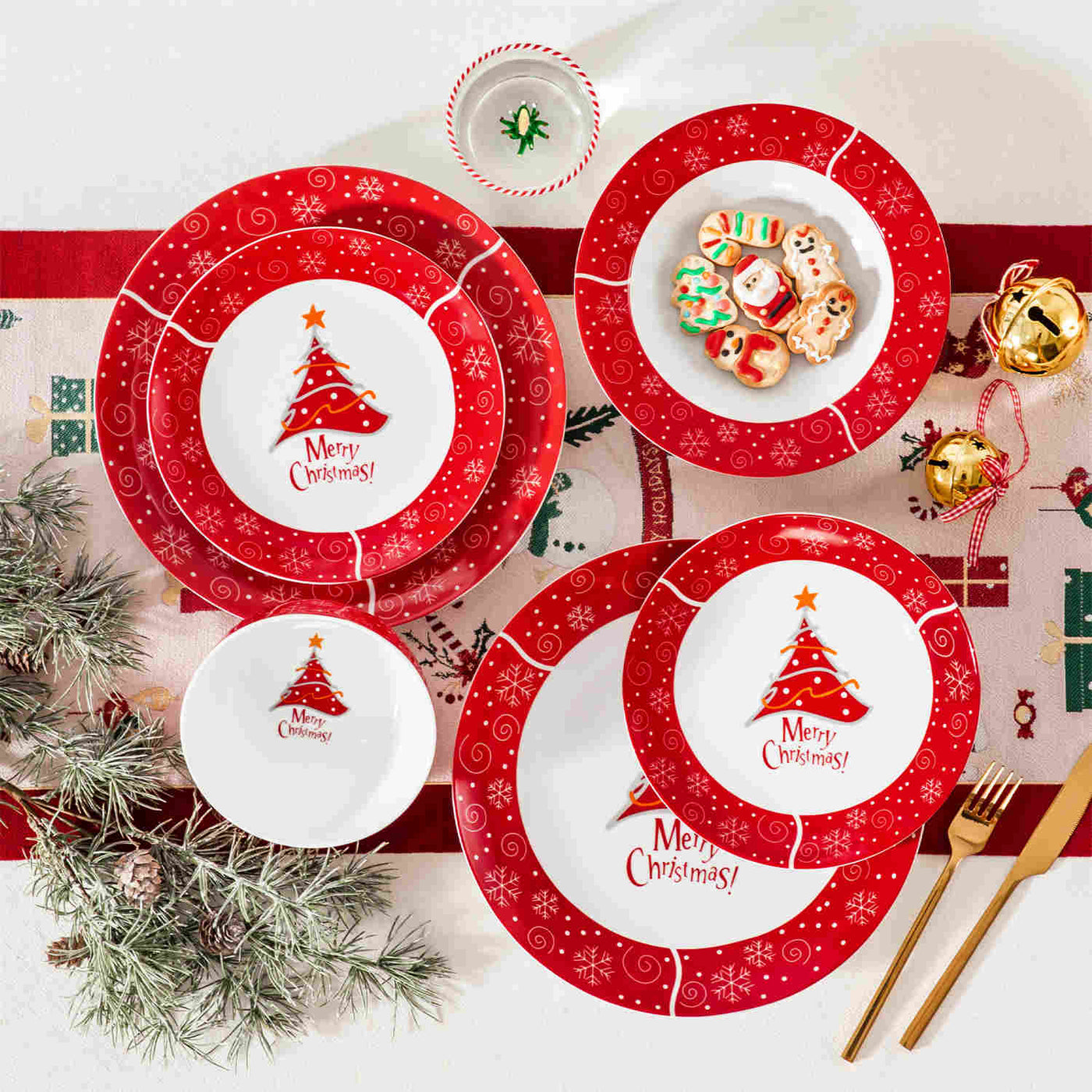 MALACASA Christmastree 16-Piece Porcelain Dinnerware Set, Adorned with beautiful Christmas tree patterns, adding a festive touch to your holiday table.