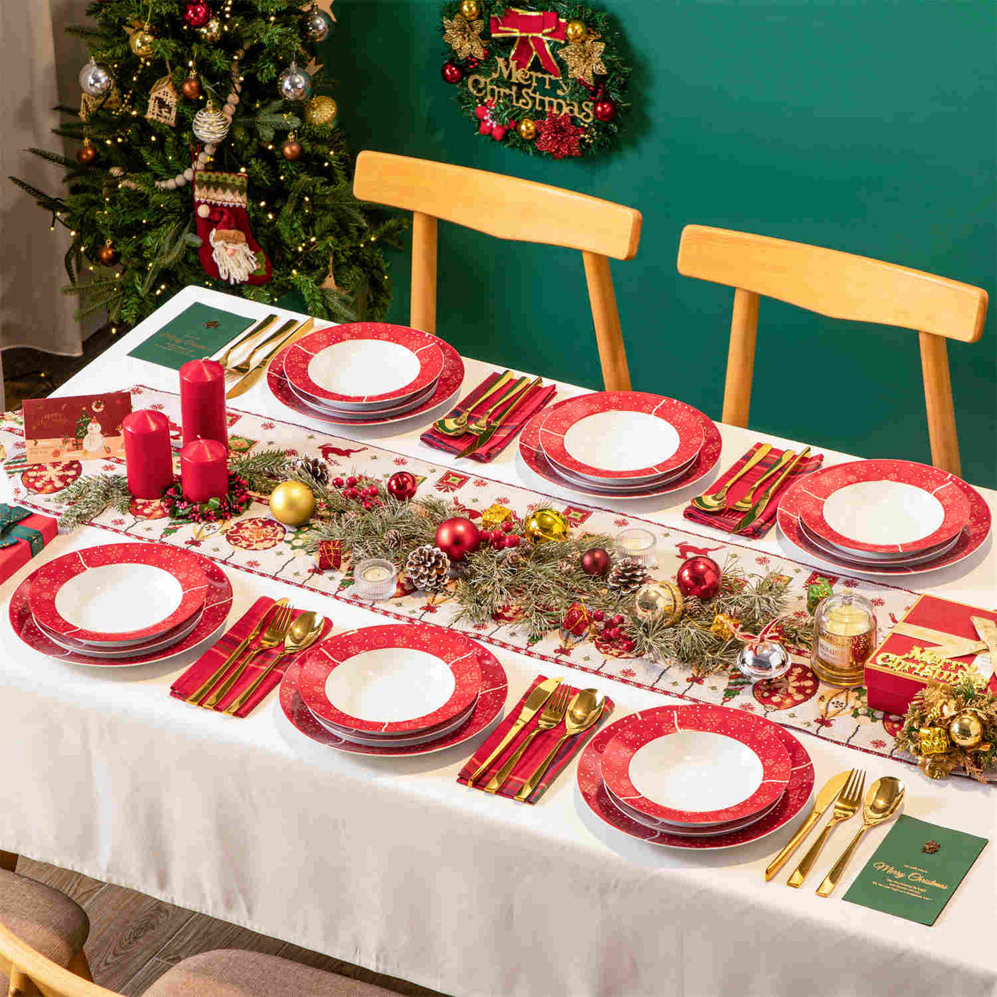 MALACASA Christmastree 18-Piece Dinnerware Set features exquisite Christmas tree motifs on fine porcelain. Perfect for holiday feasts and family gatherings, this enchanting set enhances your festive table setting, creating a warm and joyful atmosphere for memorable celebrations.