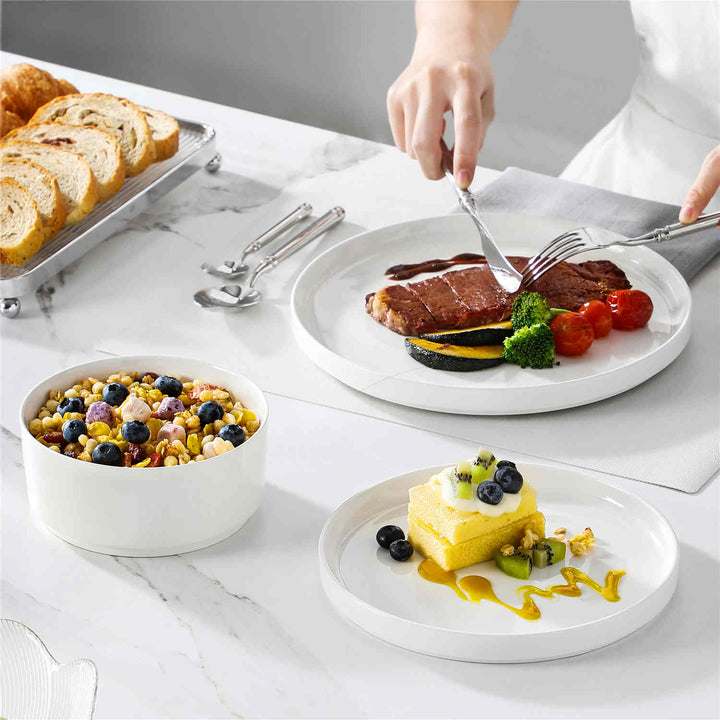 Leah 18-Piece Porcelain Dinnerware Set | Service for 6