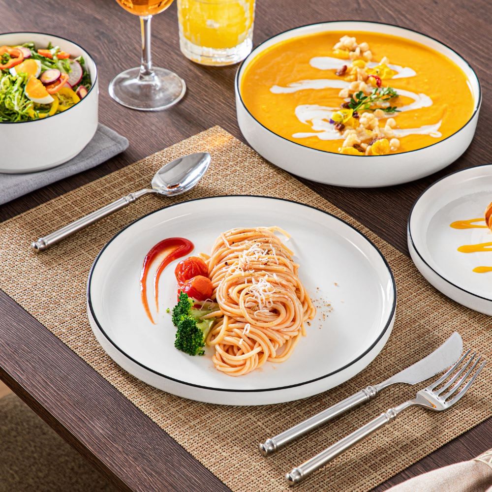 MALACASA Leah 24 piece porcelain dinnerware set for 6 with black trim, raised base#color_black-trim