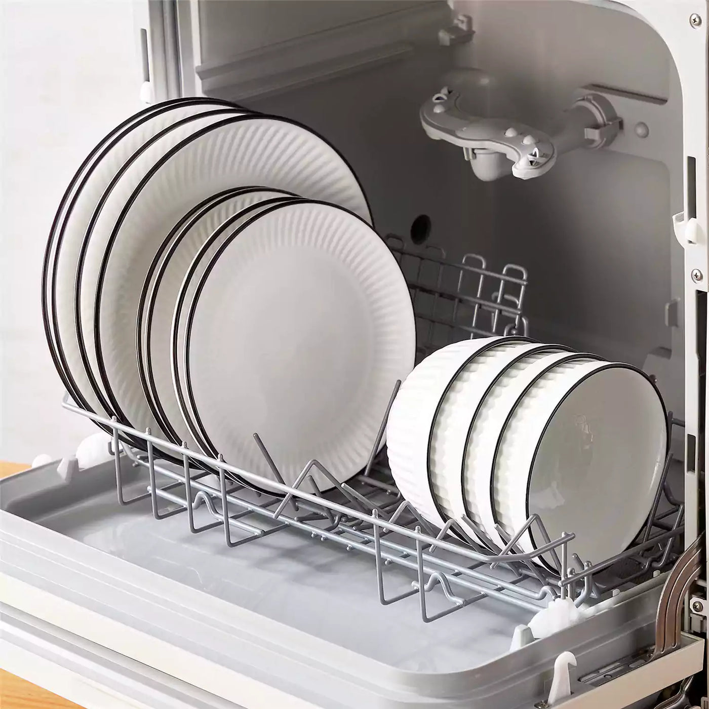 Leila Porcelain Dinnerware Set with Ribbed Design, 4-Person - Black Trim#color_black-trim