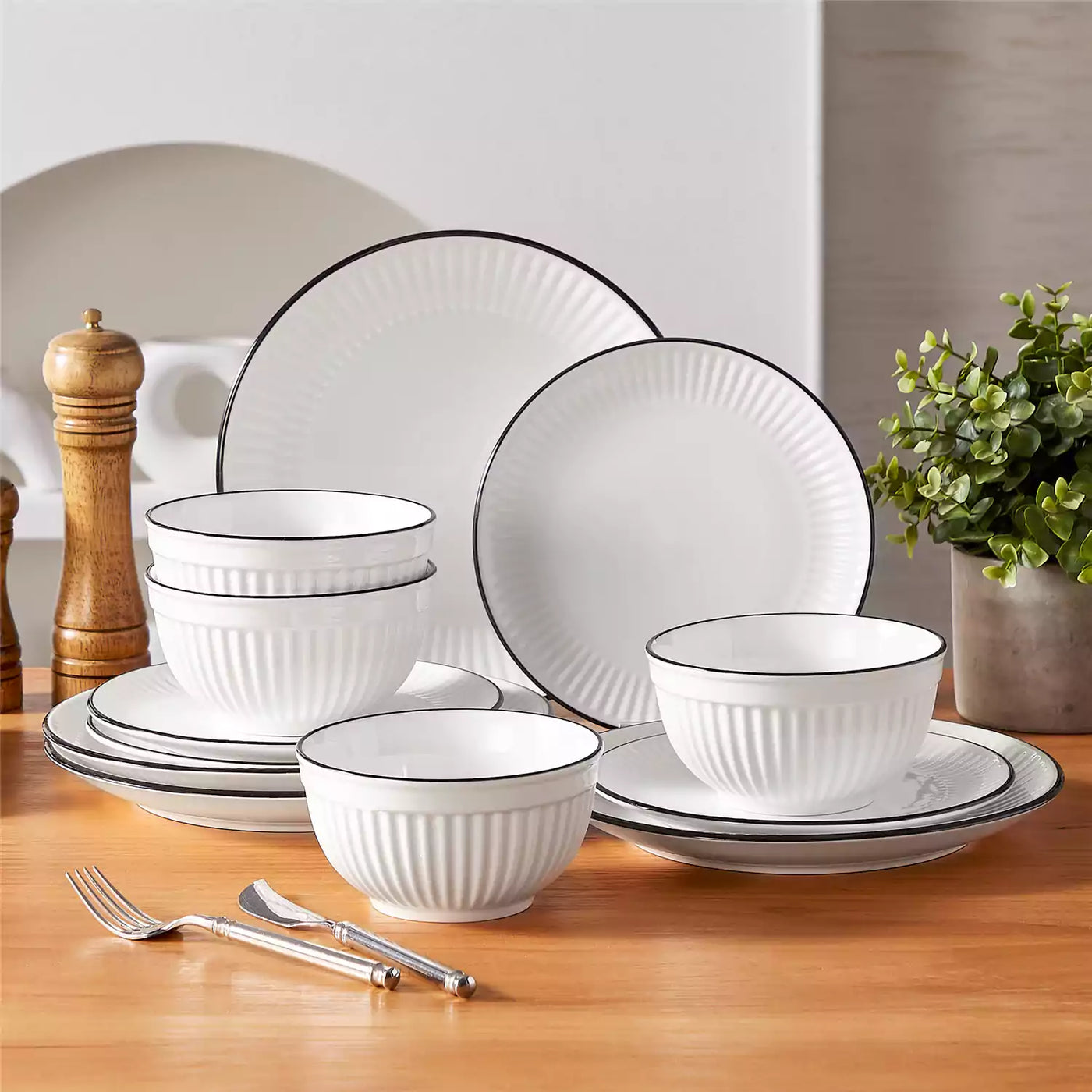 Leila Porcelain Dinnerware Set with Ribbed Design, 4-Person - Black Trim#color_black-trim
