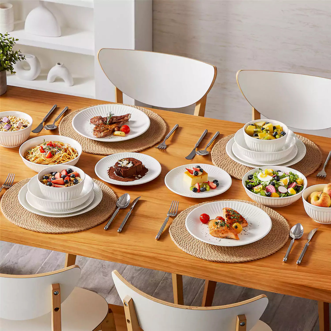 Leila 16 Piece Dinnerware Set - Ivory White#color_ivory-white