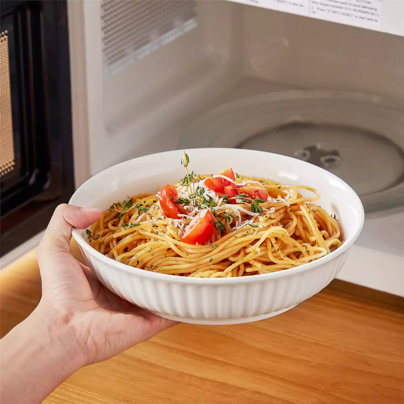 Leila 16 Piece Dinnerware Set - Ivory White#color_ivory-white