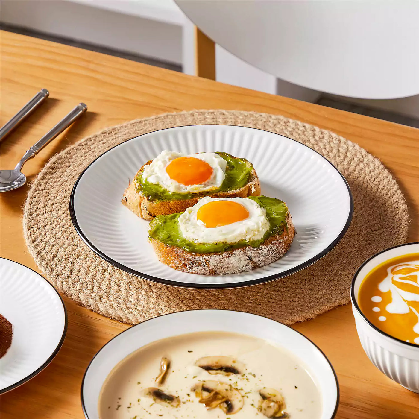 Leila 16 Piece Dinnerware Set - Black Trim#color_black-trim