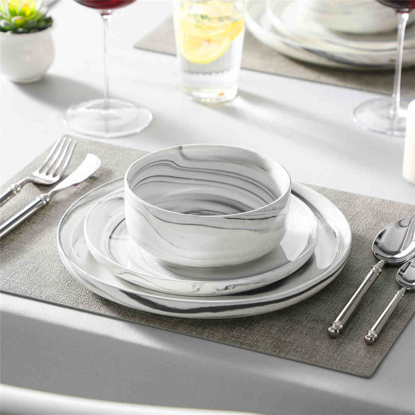 Luna 18 Piece Dinnerware Set - Grey#color_grey