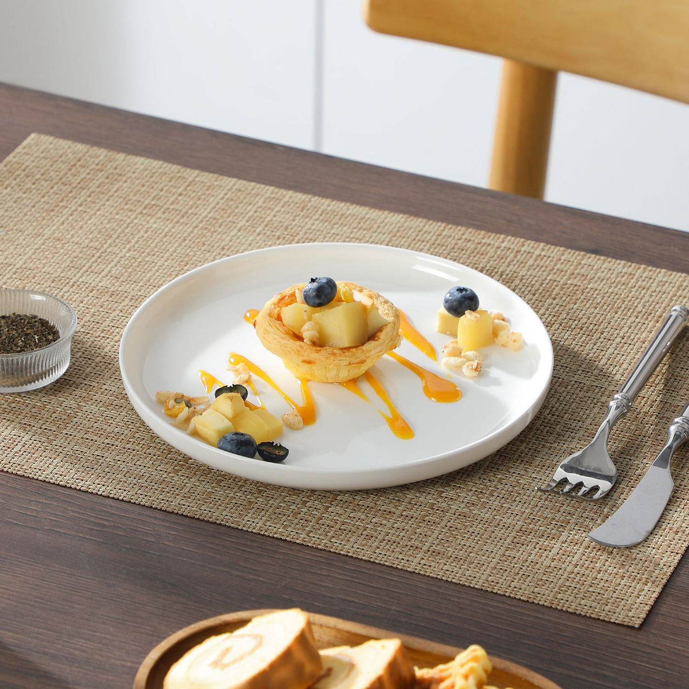 MALACASA Luna 24 piece white porcelain dinnerware set for 6, lipped edge#color_ivory-white