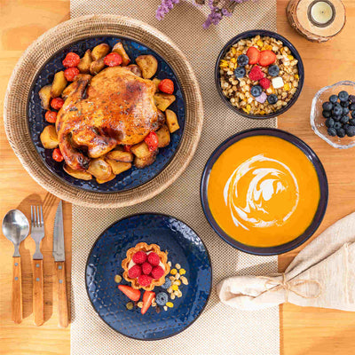 MALACASA exquisite Lydia 16-piece deep starry blue dinnerware set with hexagonal relief design, elegantly serving roasted chicken, oatmeal, and velvety mushroom soup for a refined table setting - Hexagonal Relief#pattern_hexagonal-relief