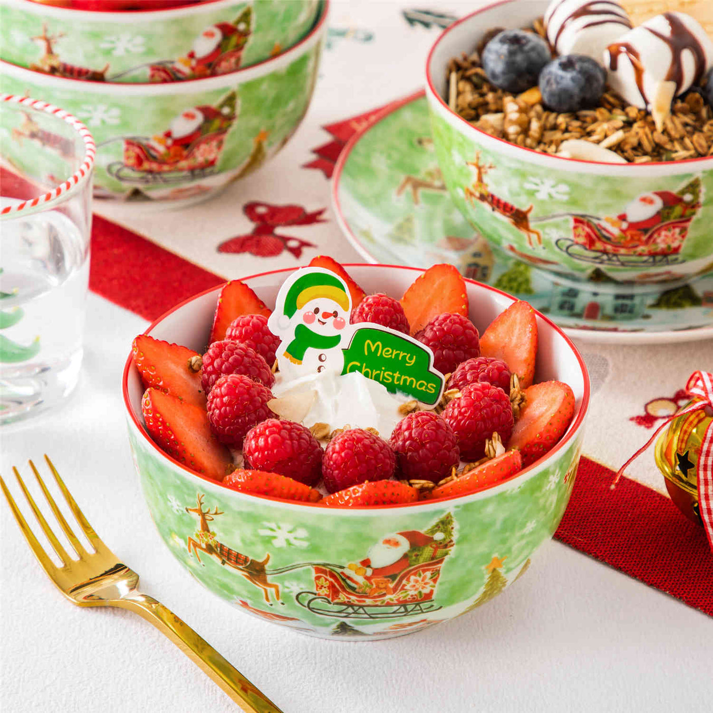 MALACASA Xmas Reindeer Sleigh 16 Piece Porcelain Dinnerware Set, All Beautifully Adorned with Cheerful Reindeer and Holiday Motifs. Perfect for Holiday Celebrations, this Dinnerware Adds a Warm, Whimsical Touch to Any Dining Experience, Making Every Meal Feel Special and Festive.