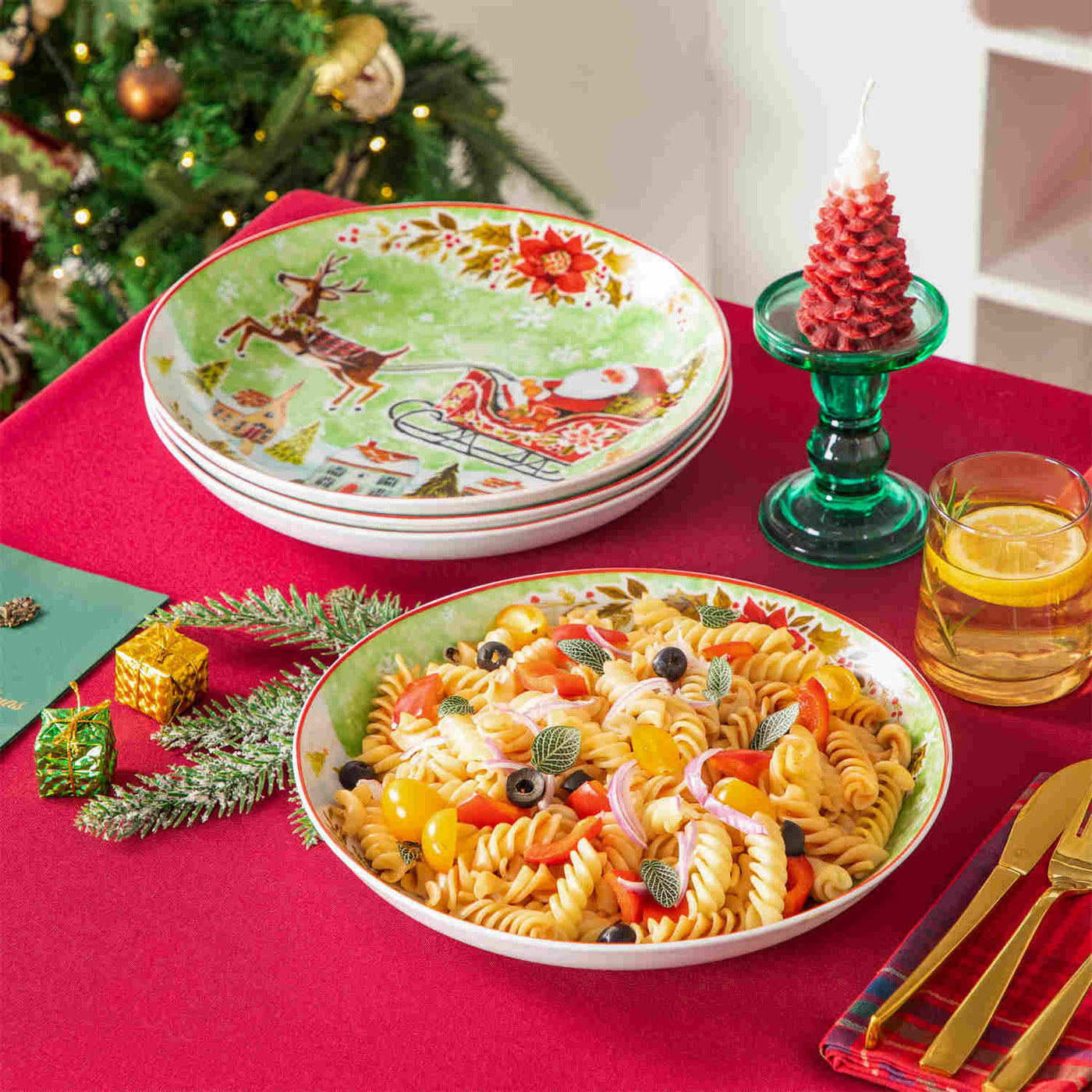 MALACASA Porcelain Christmas Reindeer Sleigh Pasta Bowls Set of 4, Classic Red and Green Holiday Theme, Ideal for Festive Table Settings, Xmas Home Decor, and Holiday Parties.