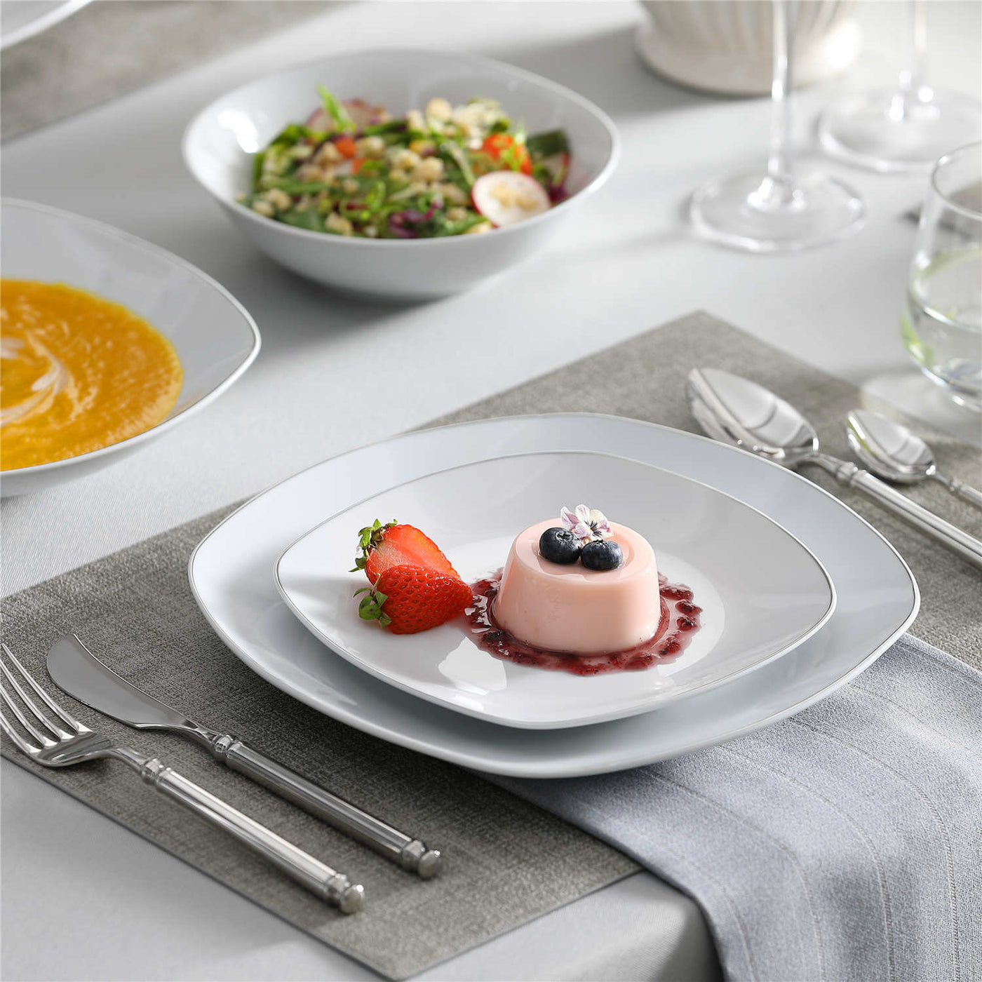 MALACASA Elisa 30-Piece White Porcelain Dinnerware Set (Service
